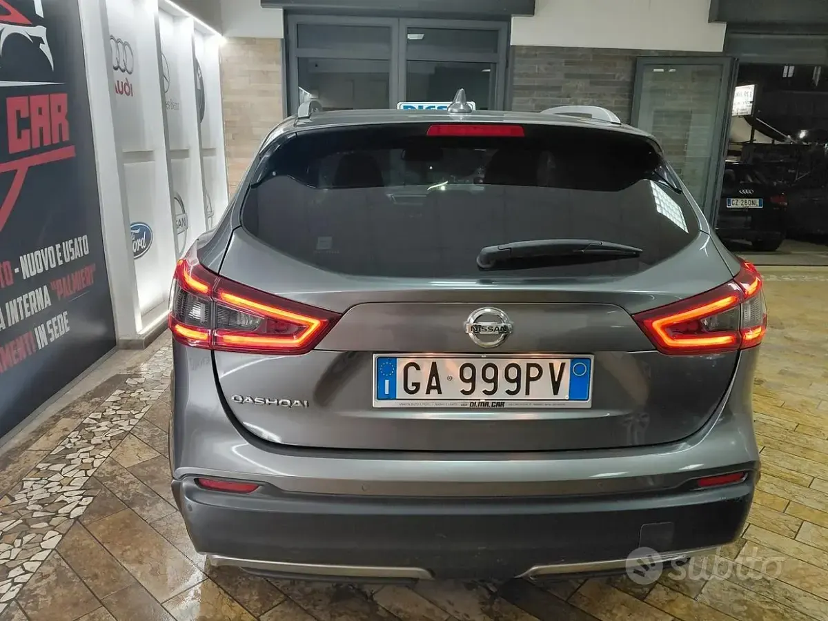 Usata Nissan Qashqai Tekna 116 CV (85 kW) 2019 Grigio SUV