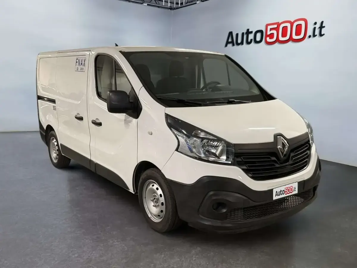 Usata Renault Trafic 120 CV (88 kW) 2015 Bianco Monovolume