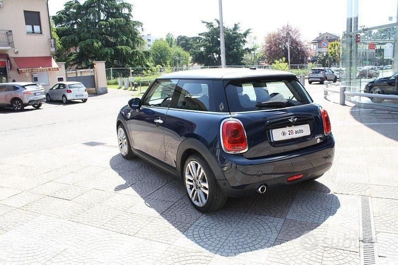 Occasion Mini Cooper D 116 ch (85 kW) 2017 Bleue Citadine
