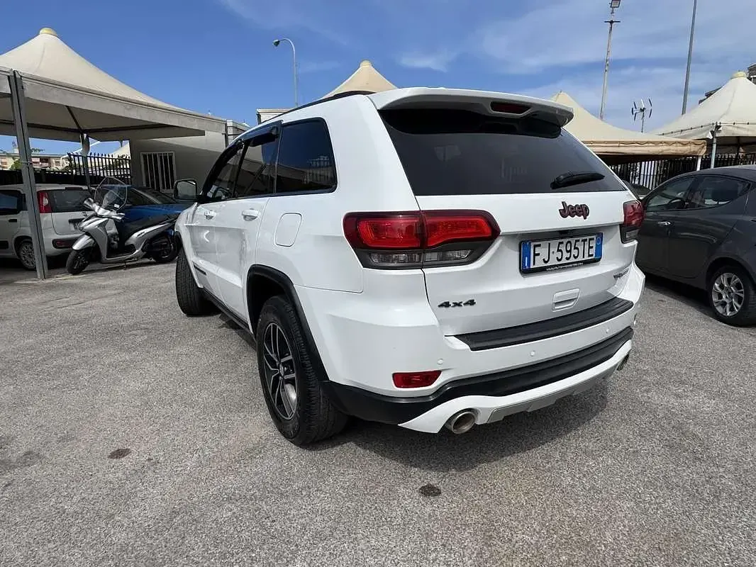 Usata Jeep Grand Cherokee Trailhawk 250 CV (183 kW) 2017 SUV