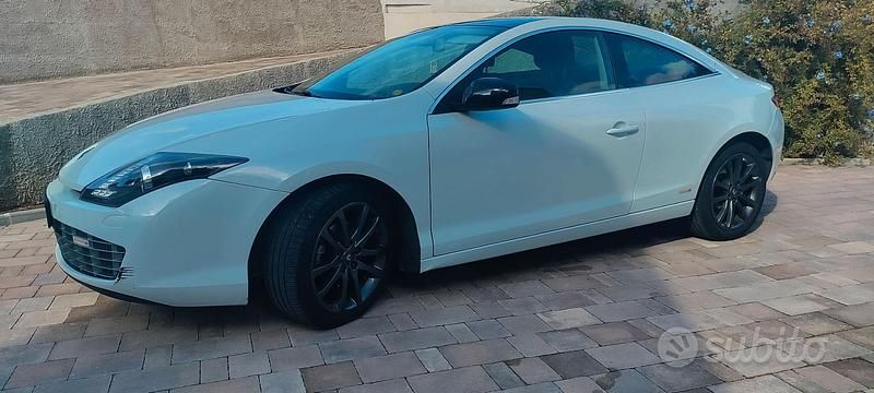 Usata Renault Laguna Coupé 175 CV (128 kW) 2012 Bianco Coupé