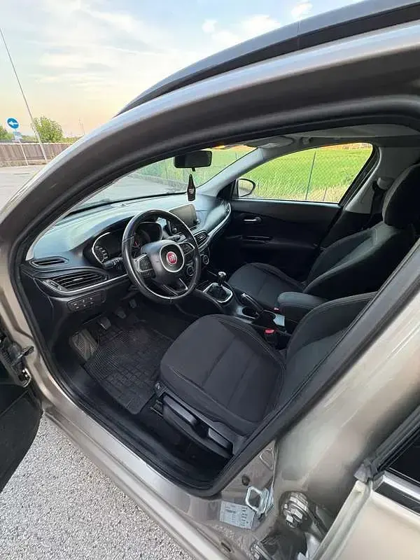 Usata Fiat Tipo 120 CV (88 kW) 2017 Station wagon