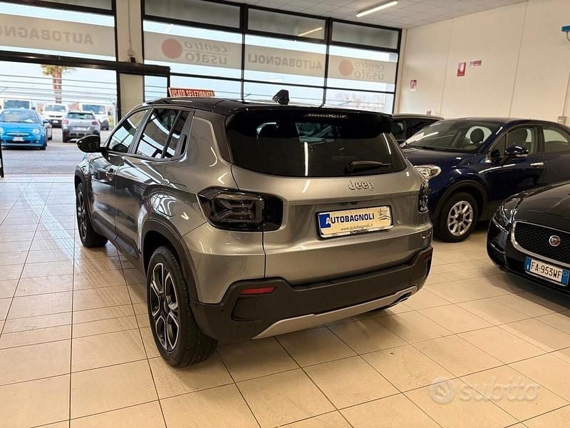 Usata Jeep Avenger Summit 101 CV (74 kW) 2024 Grigio SUV