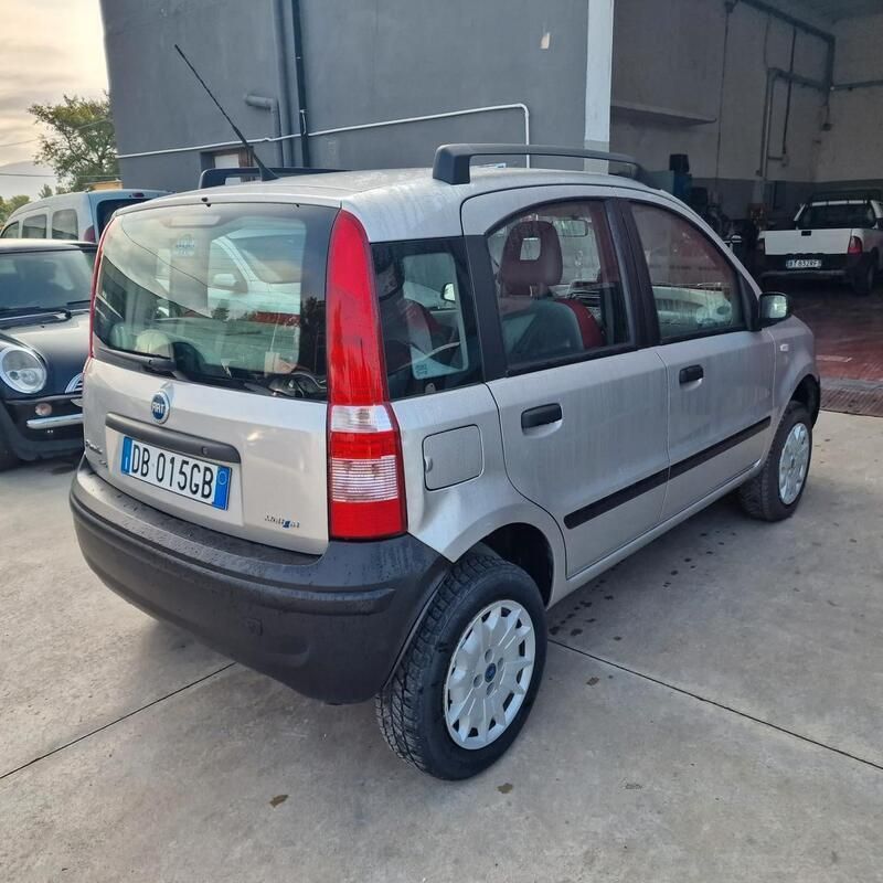 Usata Fiat Panda 4x4 Climbing 74 CV (54 kW) 2007 Grigio Utilitaria