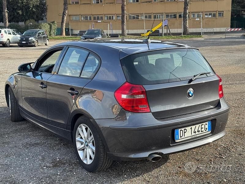 Usata BMW 120 177 CV (130 kW) 2008 Blu Utilitaria