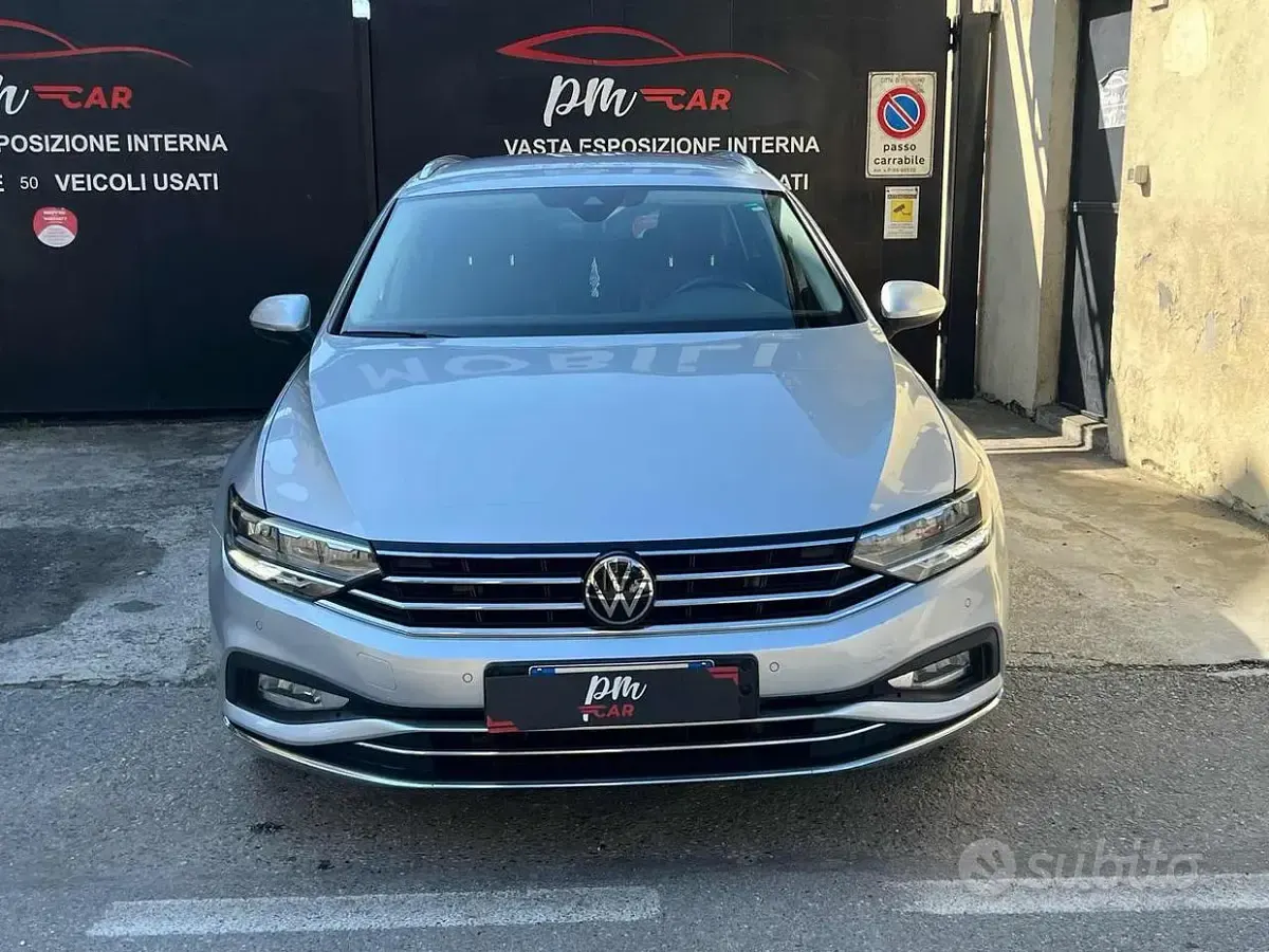 Usata VW Passat 150 CV (110 kW) 2020 Grigio Station wagon