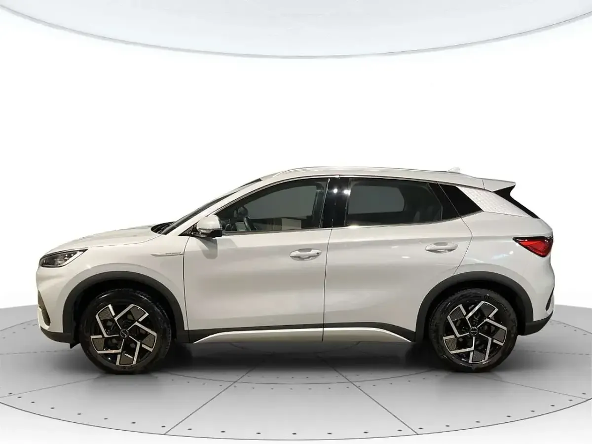 Usata BYD Atto 3 Comfort 88 CV (64 kW) 2024 Grigio argento SUV