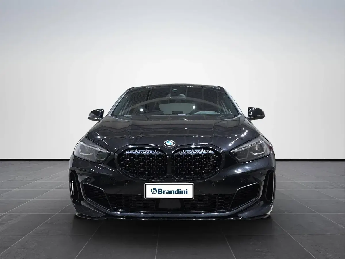 Usata BMW M135 Comfort Edition 306 CV (225 kW) 2022 Nero Utilitaria