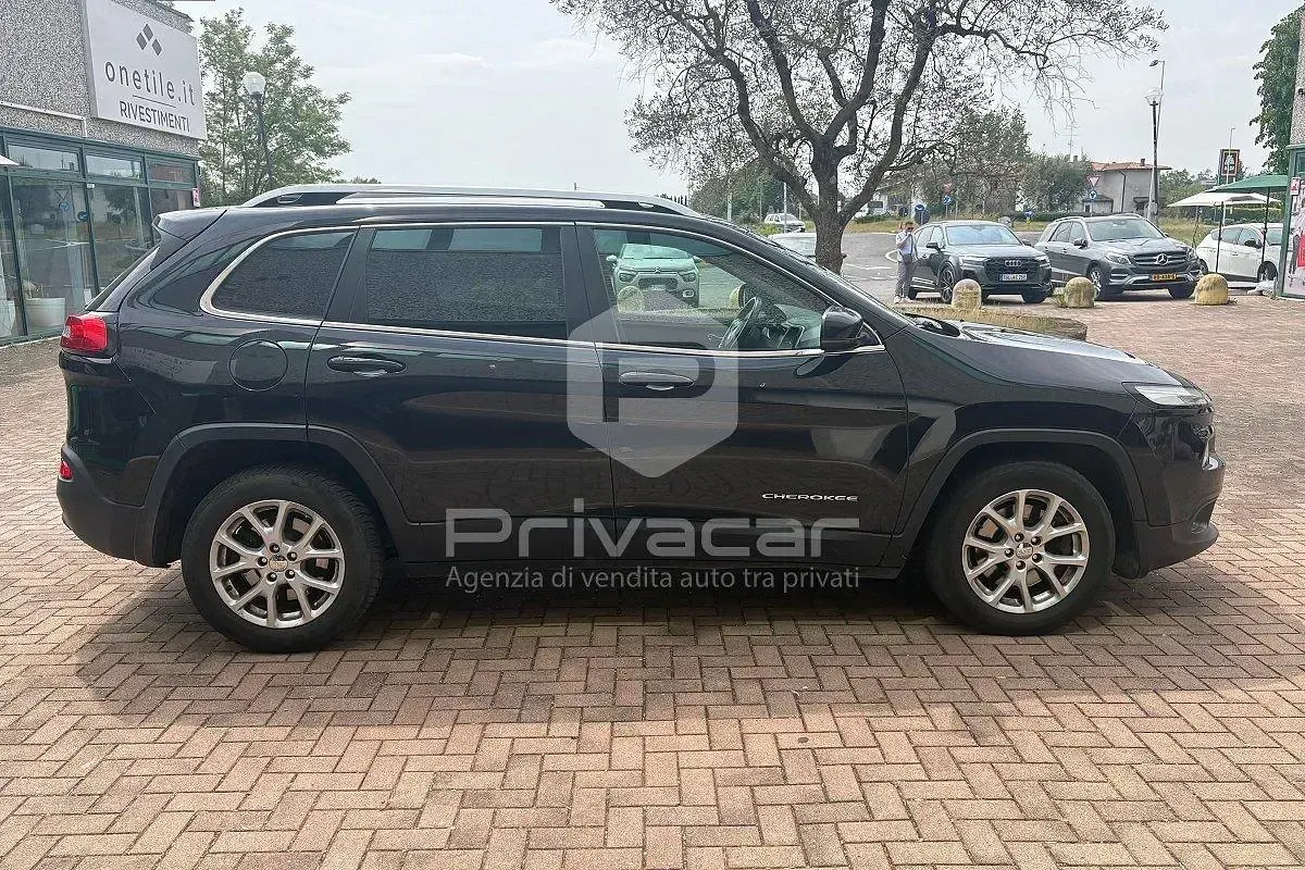 Second-hand Jeep Cherokee Longitude 140 CP (102 kW) 2014 Negru SUV