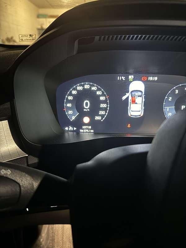 Usata Volvo XC40 Momentum 129 CV (94 kW) 2020 SUV