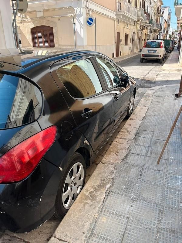 Usata Peugeot 308 2011 Nero Berlina