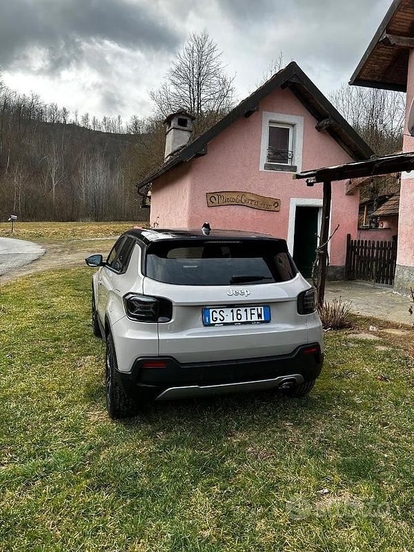 Usata Jeep Avenger Summit 101 CV (74 kW) 2024 SUV