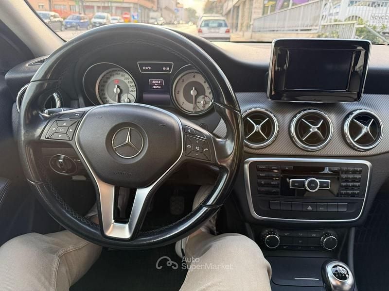 Usata Mercedes GLA200 Premium 136 CV (100 kW) 2014 Nero SUV