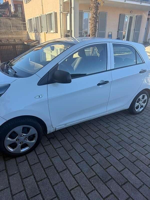 Usata Kia Picanto 69 CV (50 kW) 2012 Bianco Utilitaria