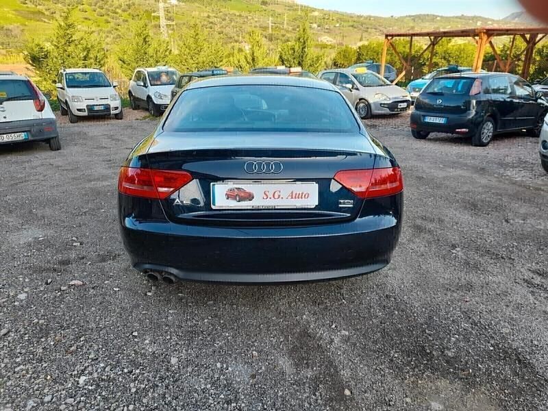 Usata Audi A5 Ambition 170 CV (125 kW) 2011 Blu Coupé