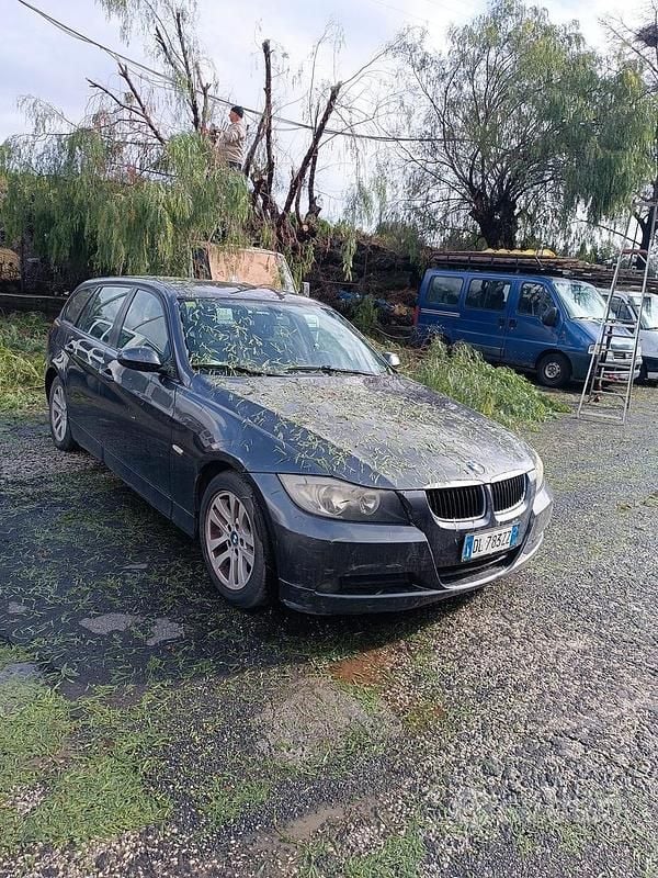 Usata BMW 320 177 CV (130 kW) 2007 Blu Station wagon