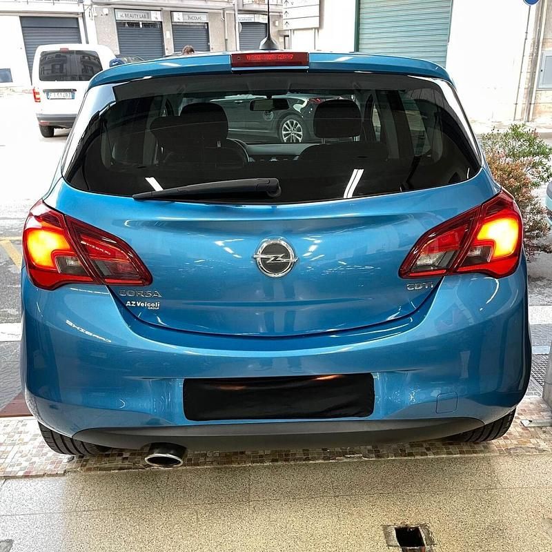 Usata Opel Corsa 95 CV (69 kW) 2017 Blu Berlina