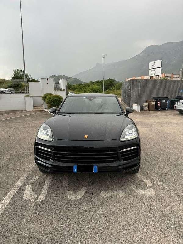 Usata 2023 Porsche Cayenne Platinum Edition SUV | 80.000 € (Super prezzo) - Immagine 1/4