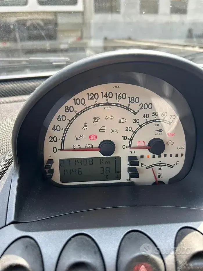 Usata Fiat Multipla 103 CV (75 kW) 2007 Grigio Monovolume