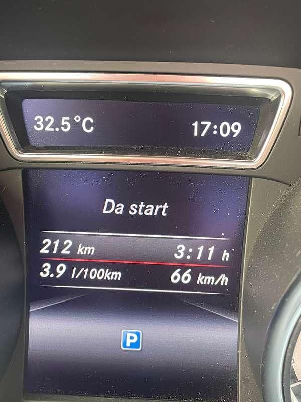 Nero Usata 2015 Mercedes CLA200 Coupé | 11.000 € (Buon prezzo) - Immagine 1/4