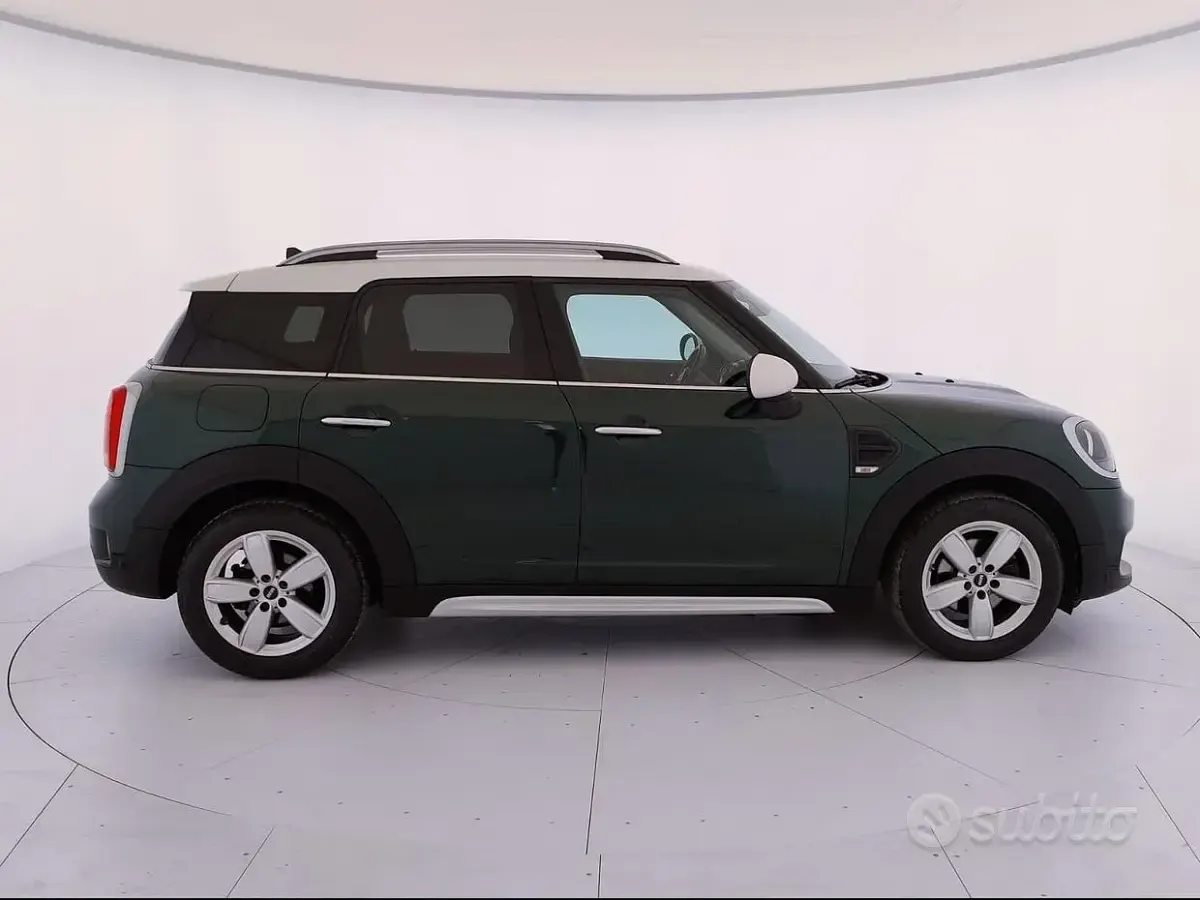 Usata Mini Cooper D Countryman 150 CV (110 kW) 2017 Verde SUV