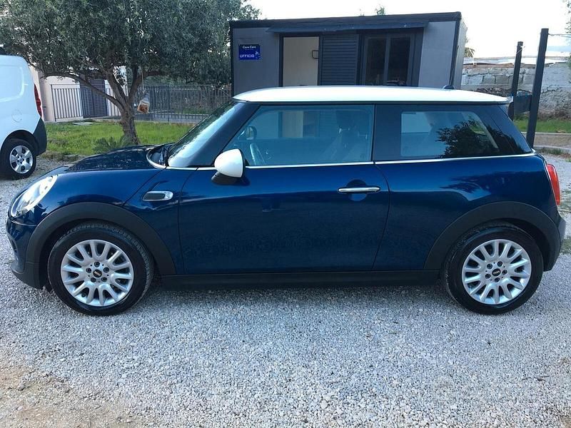 Usata Mini One D Business 115 CV (84 kW) 2014 Blu Utilitaria