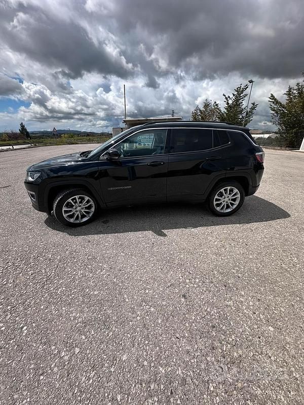 Usata Jeep Compass 130 CV (95 kW) 2021 Nero SUV