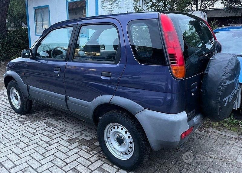 Usata Daihatsu Terios 83 CV (61 kW) 1998 Blu SUV