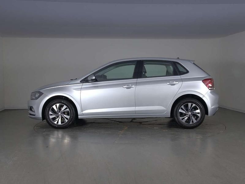 Usata VW Polo Comfortline 95 CV (69 kW) 2020 Argento riflesso metallizzato Utilitaria