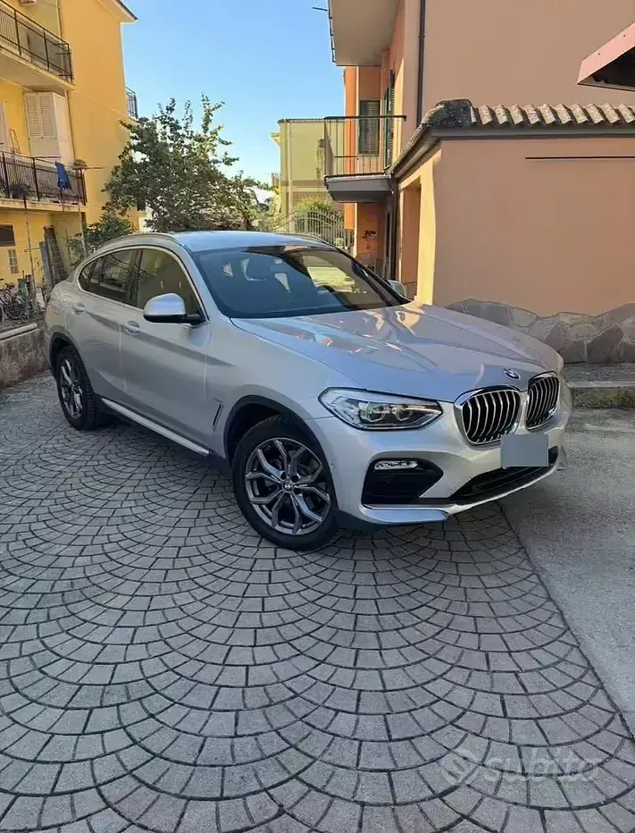 Usata BMW X4 190 CV (139 kW) 2019 Grigio SUV