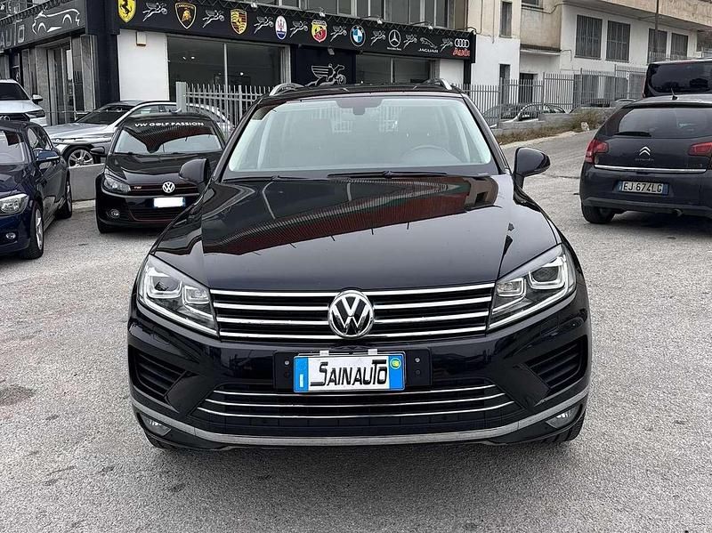 Nero Usata 2016 VW Touareg SUV | 19.900 € (Buon prezzo) - Immagine 1/4