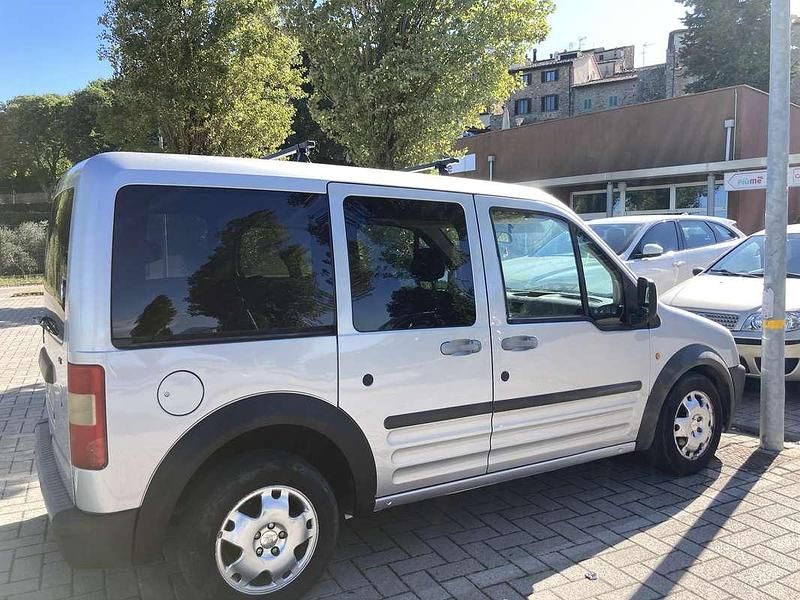 Usata Ford Tourneo 90 CV (66 kW) 2004 Argento Furgone