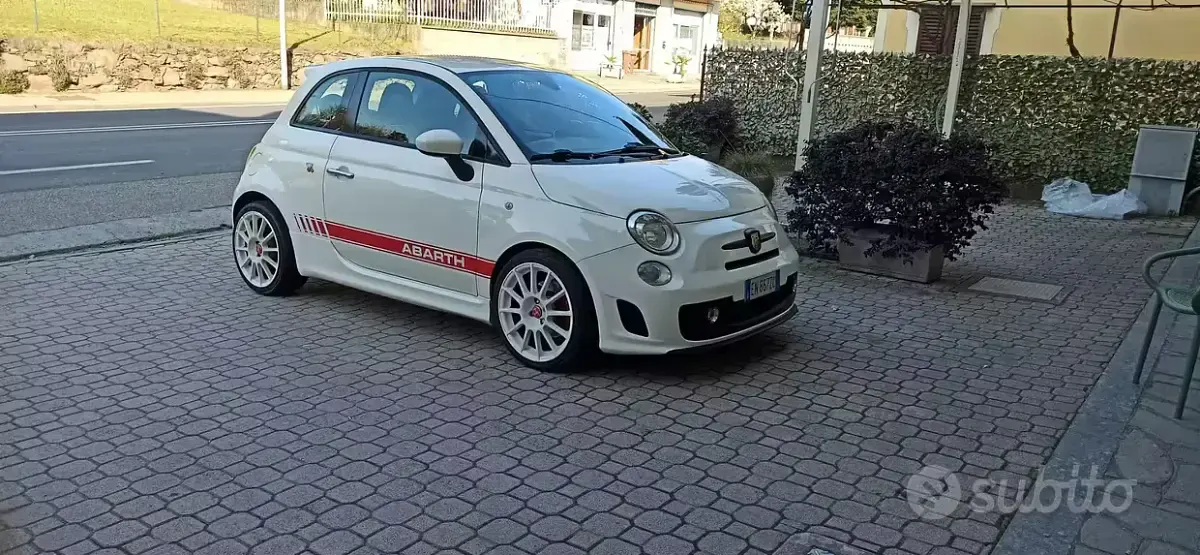 Usata Abarth 500 135 CV (99 kW) 2008 Bianco Utilitaria