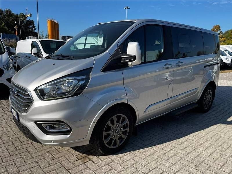 Usata 2021 Ford Tourneo Titanium Monovolume | 30.900 € (Ottimo prezzo) - Immagine 1/4