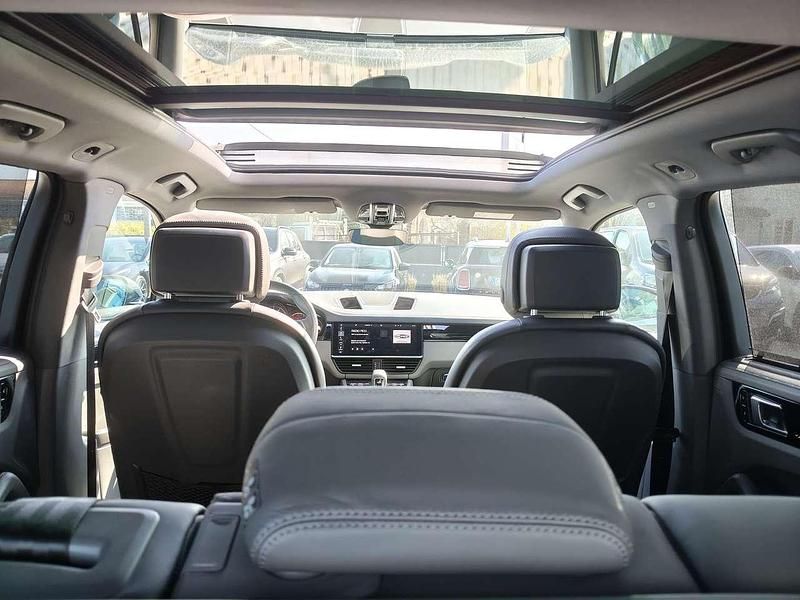 Usata Porsche Cayenne 441 CV (324 kW) 2018 Grigio SUV