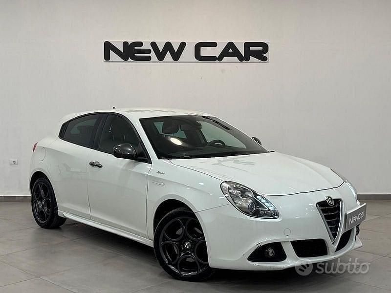 Usata Alfa Romeo Giulietta Sprint 150 CV (110 kW) 2014 Bianco Utilitaria