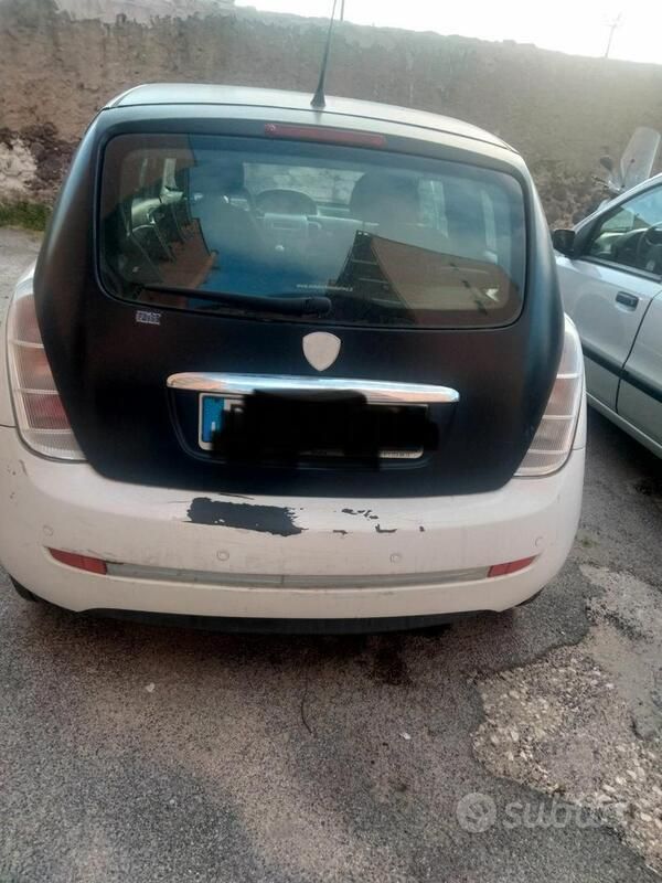 Bianco Usata 2008 Lancia Ypsilon Due volumi | 1500 € (Super prezzo) - Immagine 1/4