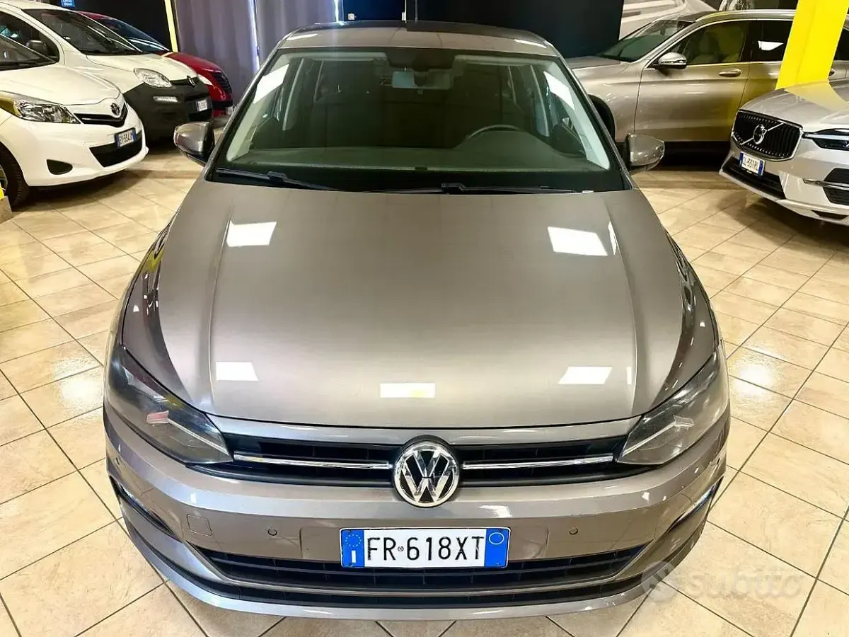 Usata VW Polo Highline 95 CV (69 kW) 2018 Grigio scuro Utilitaria