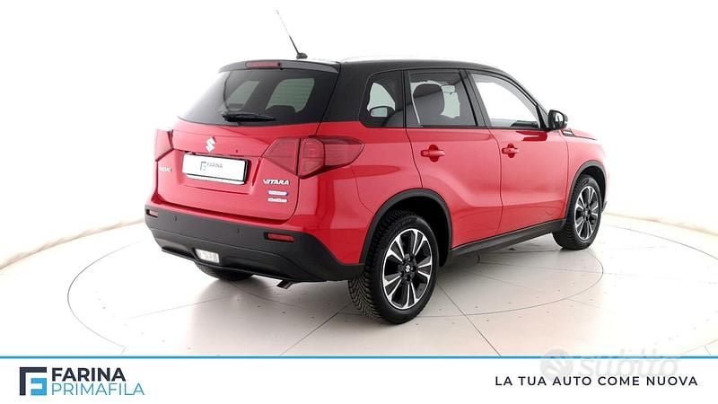 Usata Suzuki Vitara 129 CV (94 kW) 2020 Rossotetto nero SUV