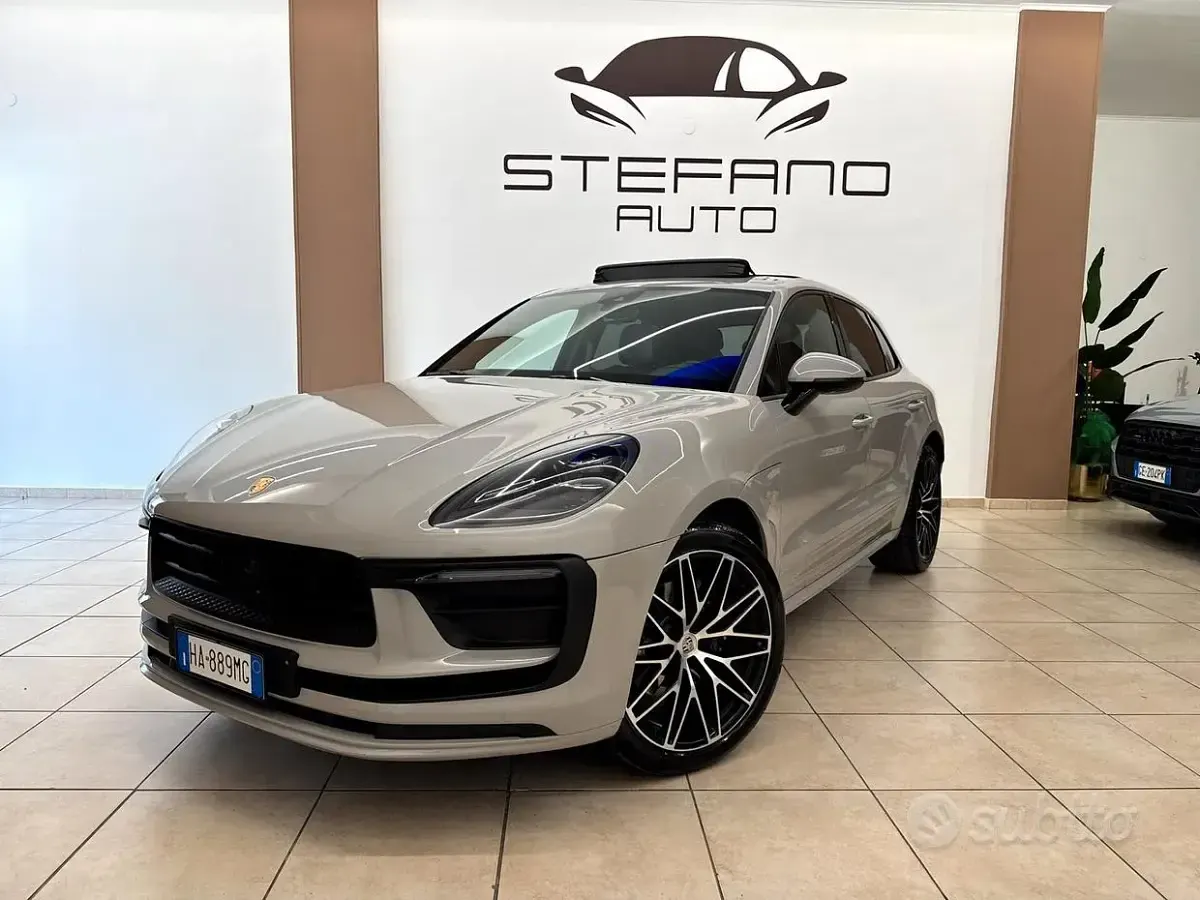 Usata Porsche Macan 265 CV (194 kW) 2023 Grigio SUV
