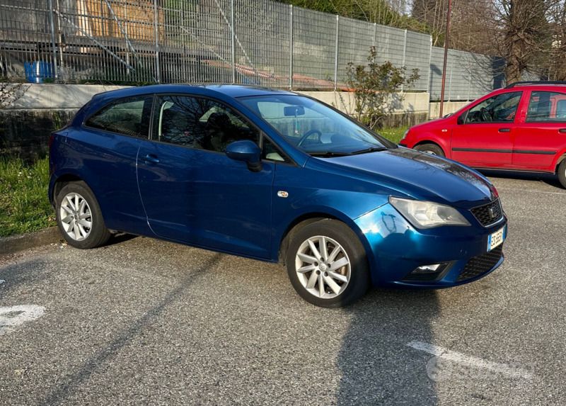 Usata Seat Ibiza 75 CV (55 kW) 2013 Blu Utilitaria
