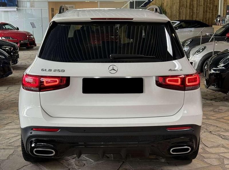 Usata Mercedes GLB250 AMG line 224 CV (164 kW) 2021 Bianco SUV