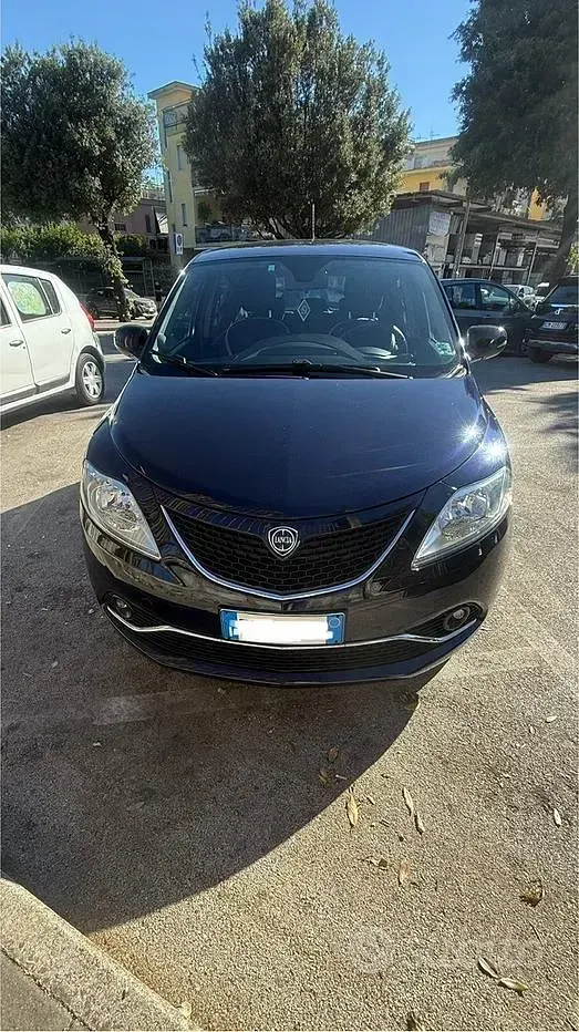 Usata Lancia Ypsilon Platinum 69 CV (50 kW) 2017 Utilitaria