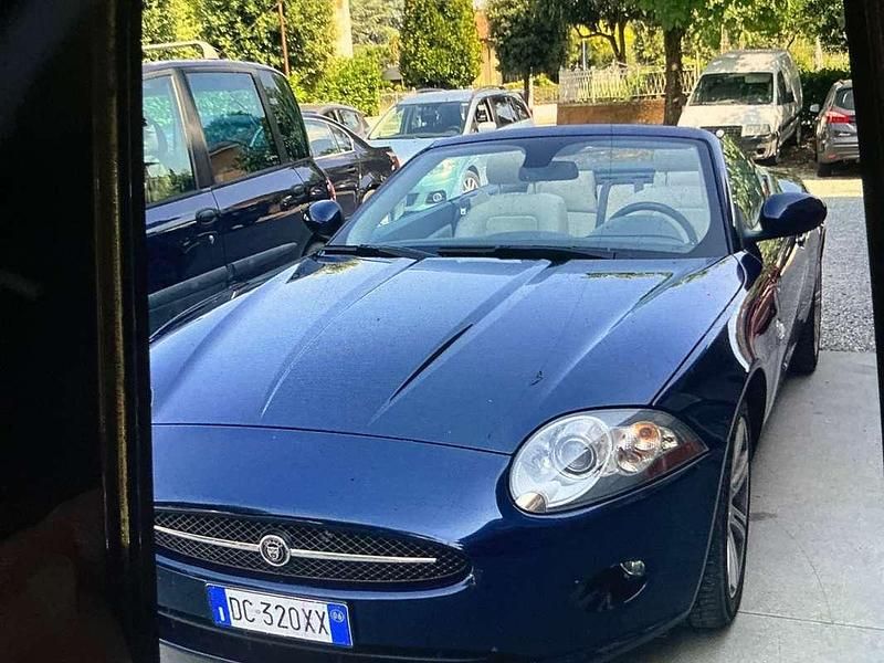 Usata Jaguar XK 298 CV (219 kW) 2006 Blu/azzurro Cabrio
