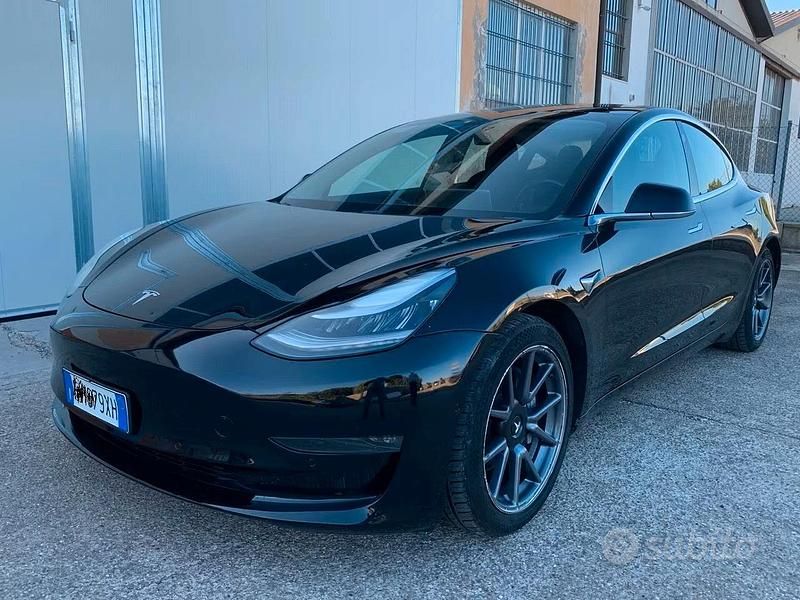 Usata 2020 Tesla Model 3 Standard Range Berlina | 27.000 € (Molto cara) - Immagine 1/4