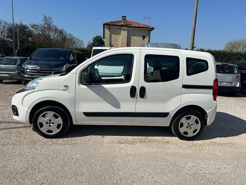 Usata Fiat Qubo Easy 77 CV (56 kW) 2018 Bianco Monovolume
