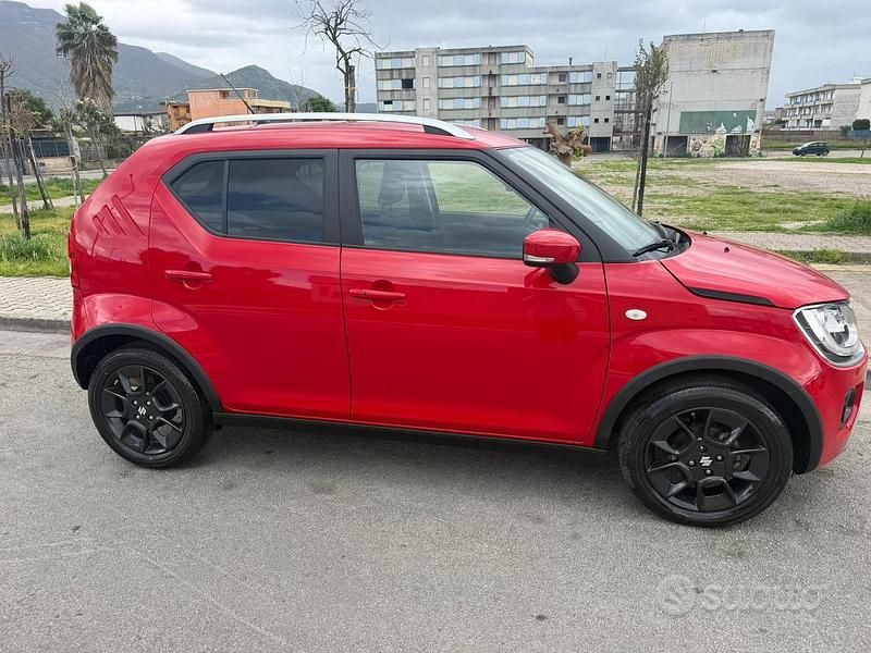 Usata Suzuki Ignis 83 CV (61 kW) 2023 Rosso SUV