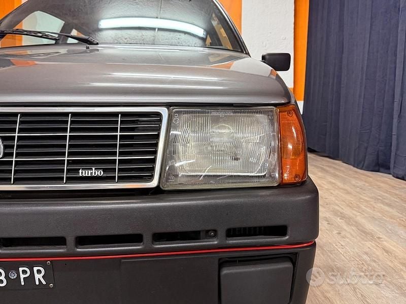 Usata Autobianchi Y10 85 CV (62 kW) 1985 Grigio Utilitaria