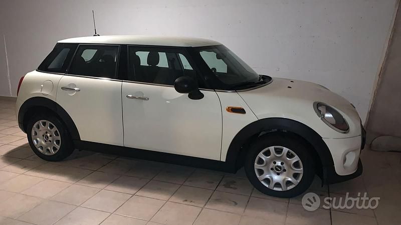 Begagnad Mini One D 116 HK (85 kW) 2015 Vit Halvkombi