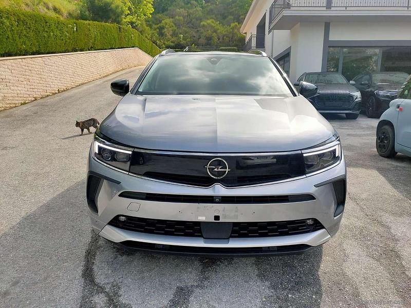 Usata Opel Grandland X Ultimate 131 CV (96 kW) 2022 Grigio SUV